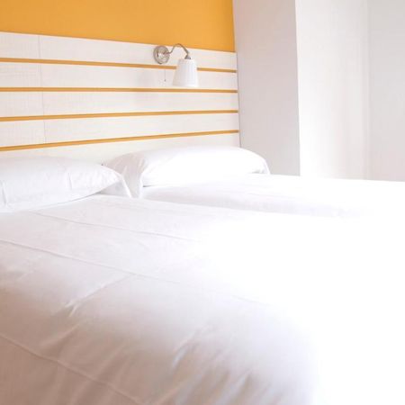 Hostal Boreal Mistral Burgo エクステリア 写真