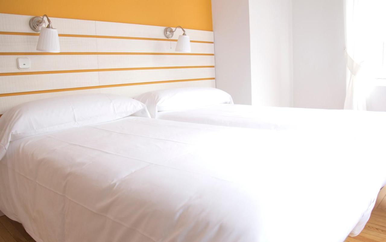 Hostal Boreal Mistral Burgo エクステリア 写真