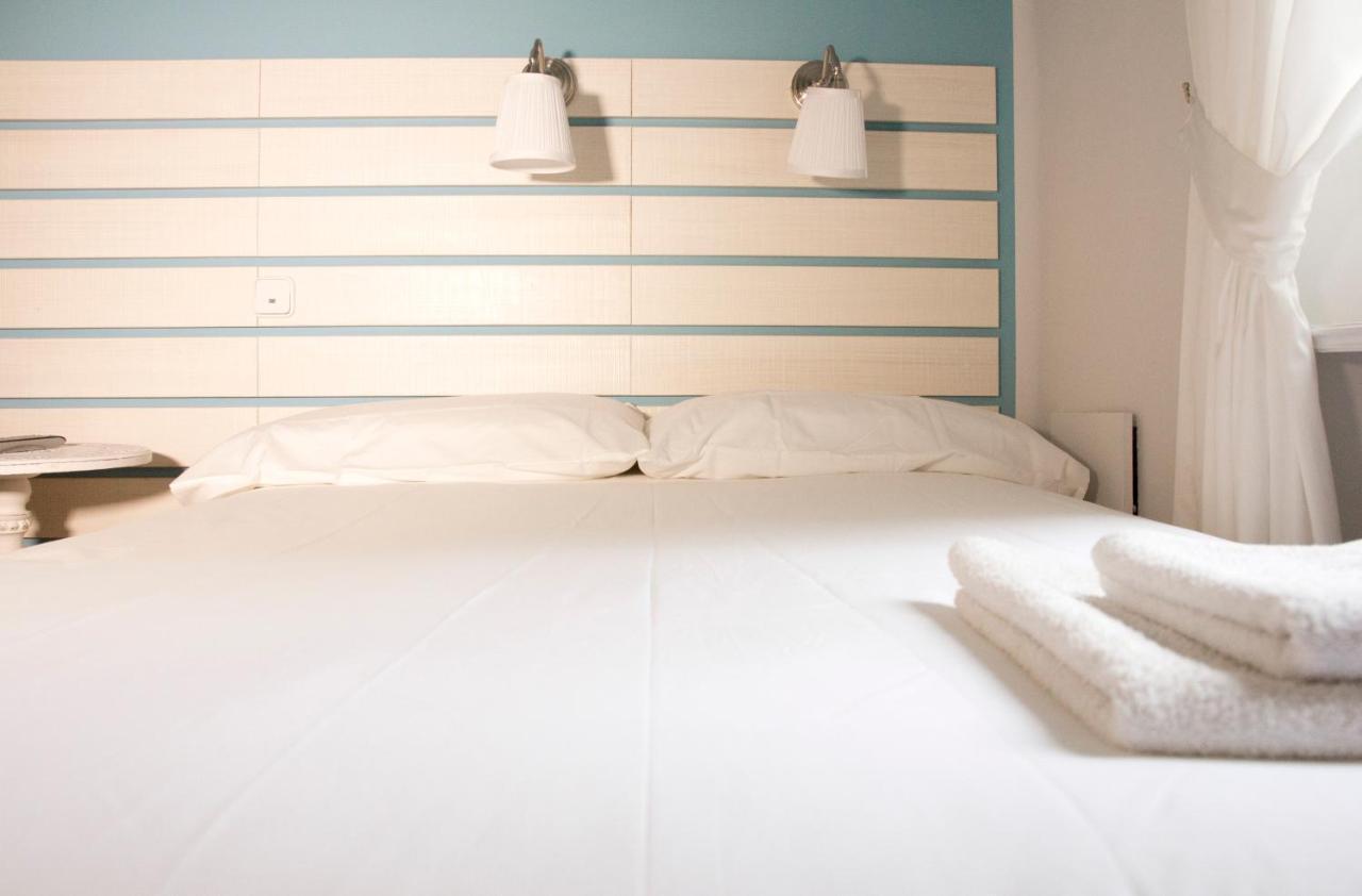 Hostal Boreal Mistral Burgo エクステリア 写真