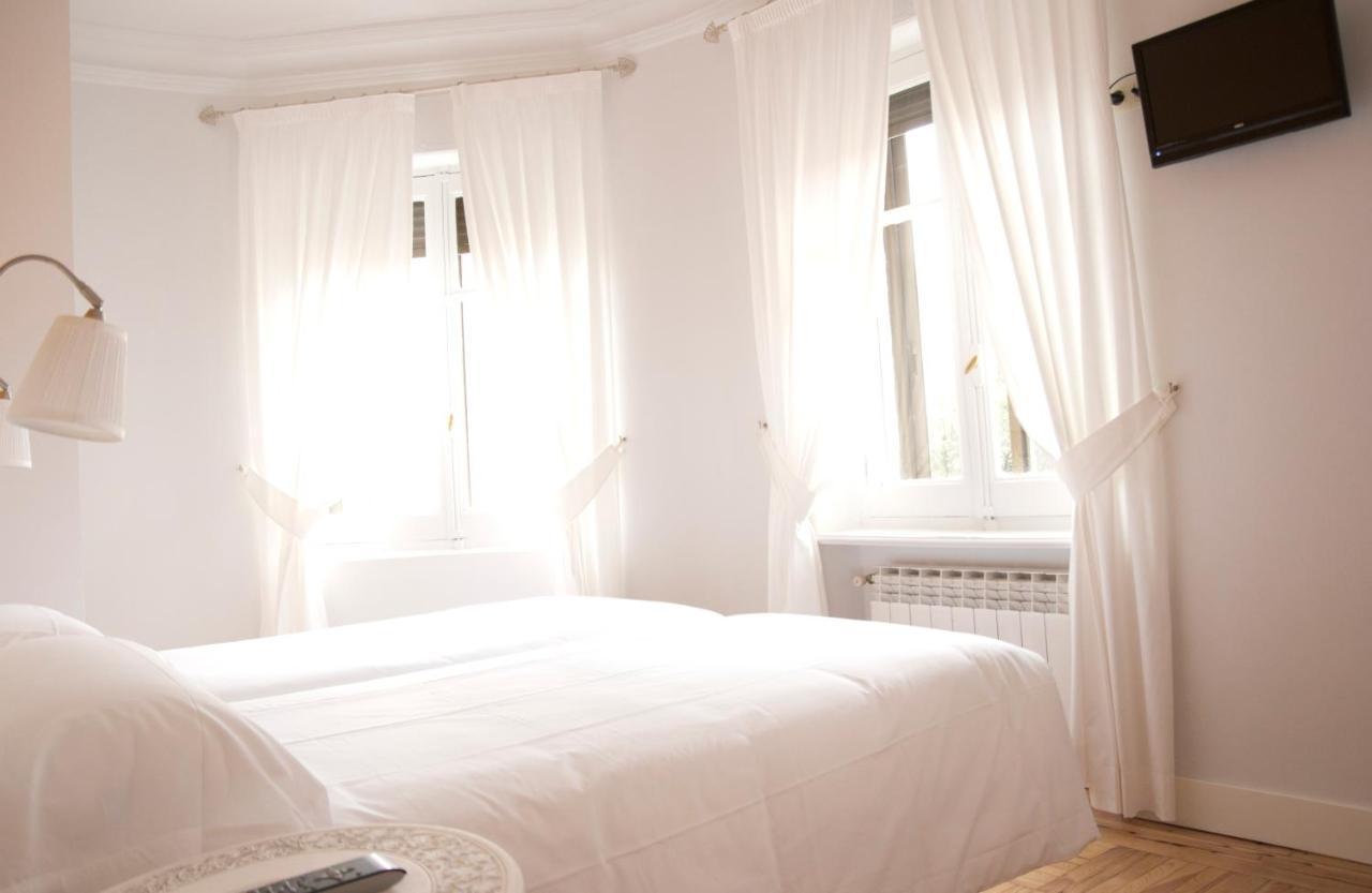 Hostal Boreal Mistral Burgo エクステリア 写真